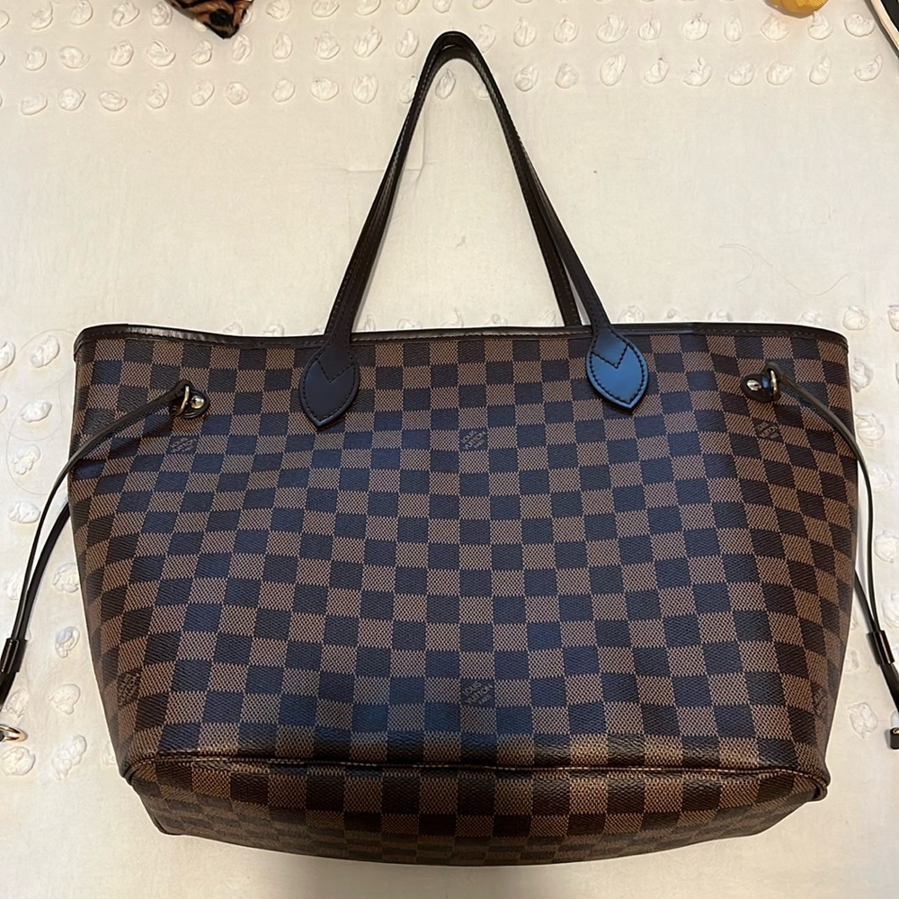 Louis Vuitton Neverfull MM